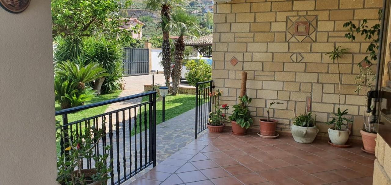 VILLA MARIANNA CON PISCINA PRIVATA ampi spazi esterni e WIFI FREE Trabia Esterno foto