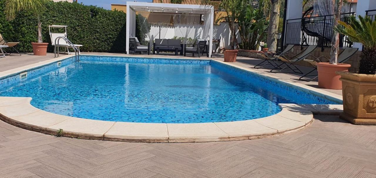 VILLA MARIANNA CON PISCINA PRIVATA ampi spazi esterni e WIFI FREE Trabia Esterno foto