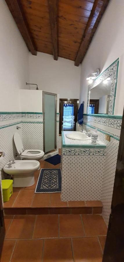 VILLA MARIANNA CON PISCINA PRIVATA ampi spazi esterni e WIFI FREE Trabia Esterno foto