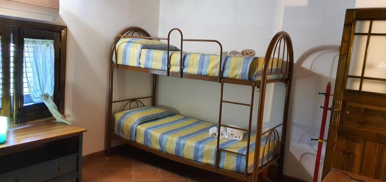 VILLA MARIANNA CON PISCINA PRIVATA ampi spazi esterni e WIFI FREE Trabia Esterno foto