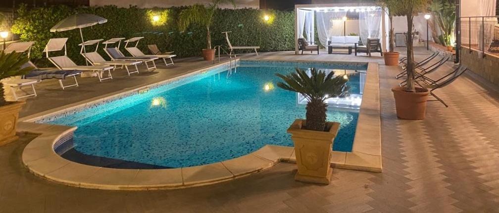 VILLA MARIANNA CON PISCINA PRIVATA ampi spazi esterni e WIFI FREE Trabia Esterno foto