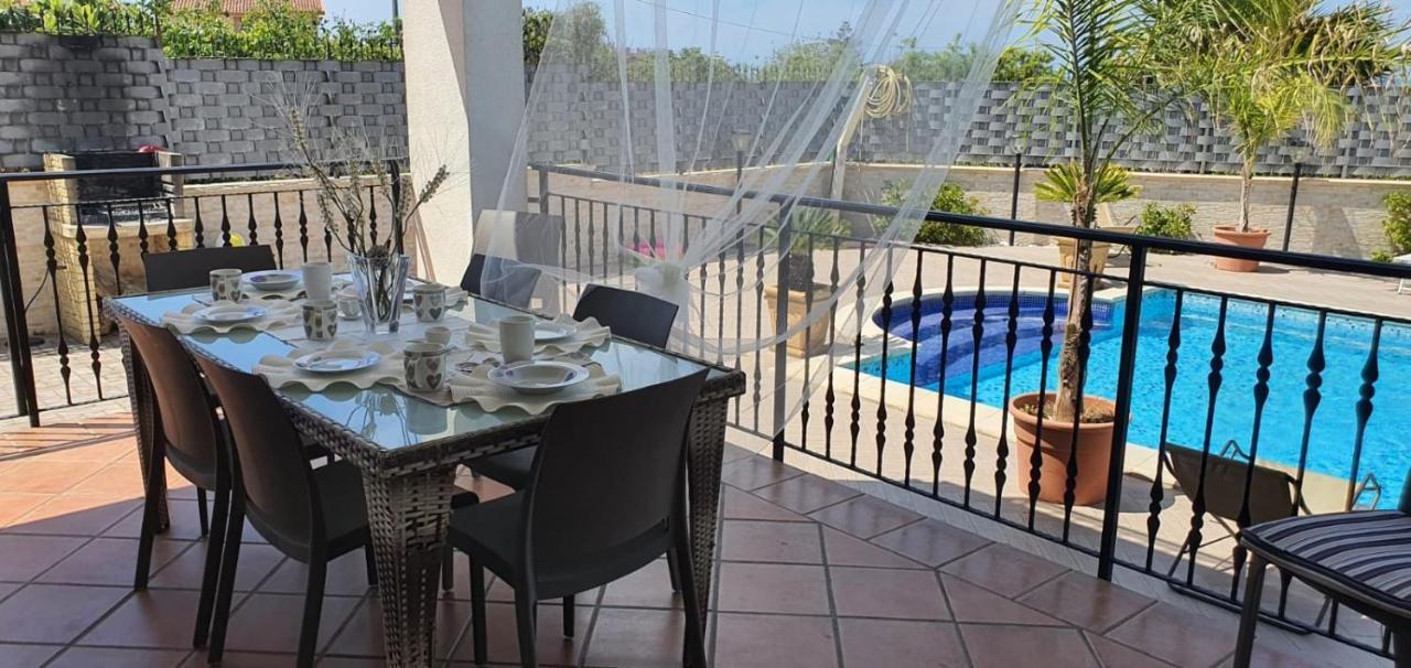 VILLA MARIANNA CON PISCINA PRIVATA ampi spazi esterni e WIFI FREE Trabia Esterno foto